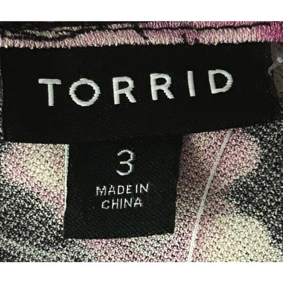 Torrid Black & Pink Floral Faux Wrap Cold Shoulder Stretch Dress 3X - Picture 8 of 8